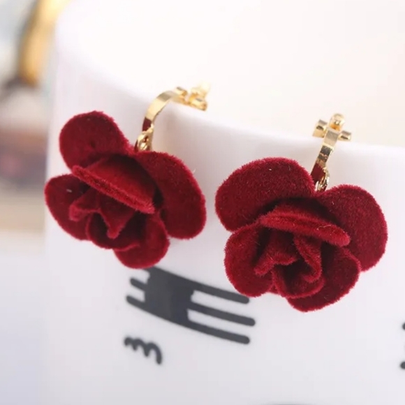 🥳Host Pick🥳 Rose Earrings - Picture 2 of 7